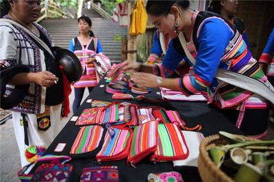 黨建引領(lǐng)新篇章 云投旅游以服務(wù)鑄魂，助推云南文旅萬億級(jí)產(chǎn)業(yè)發(fā)展